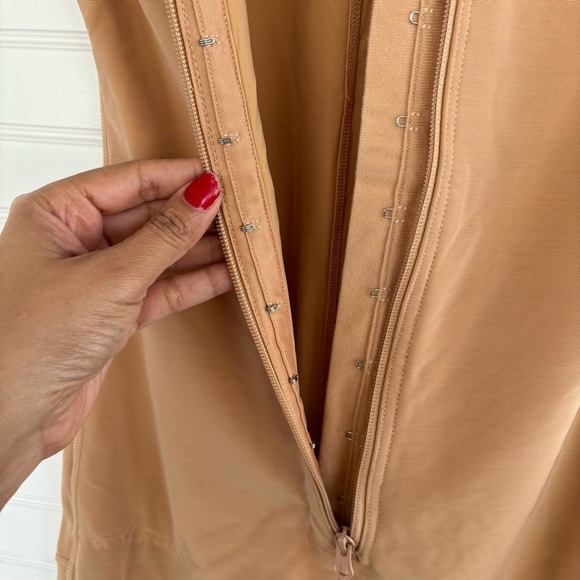 Women's Full Bodysuit Slimming Shaper Size Large - Picture 5 of 11